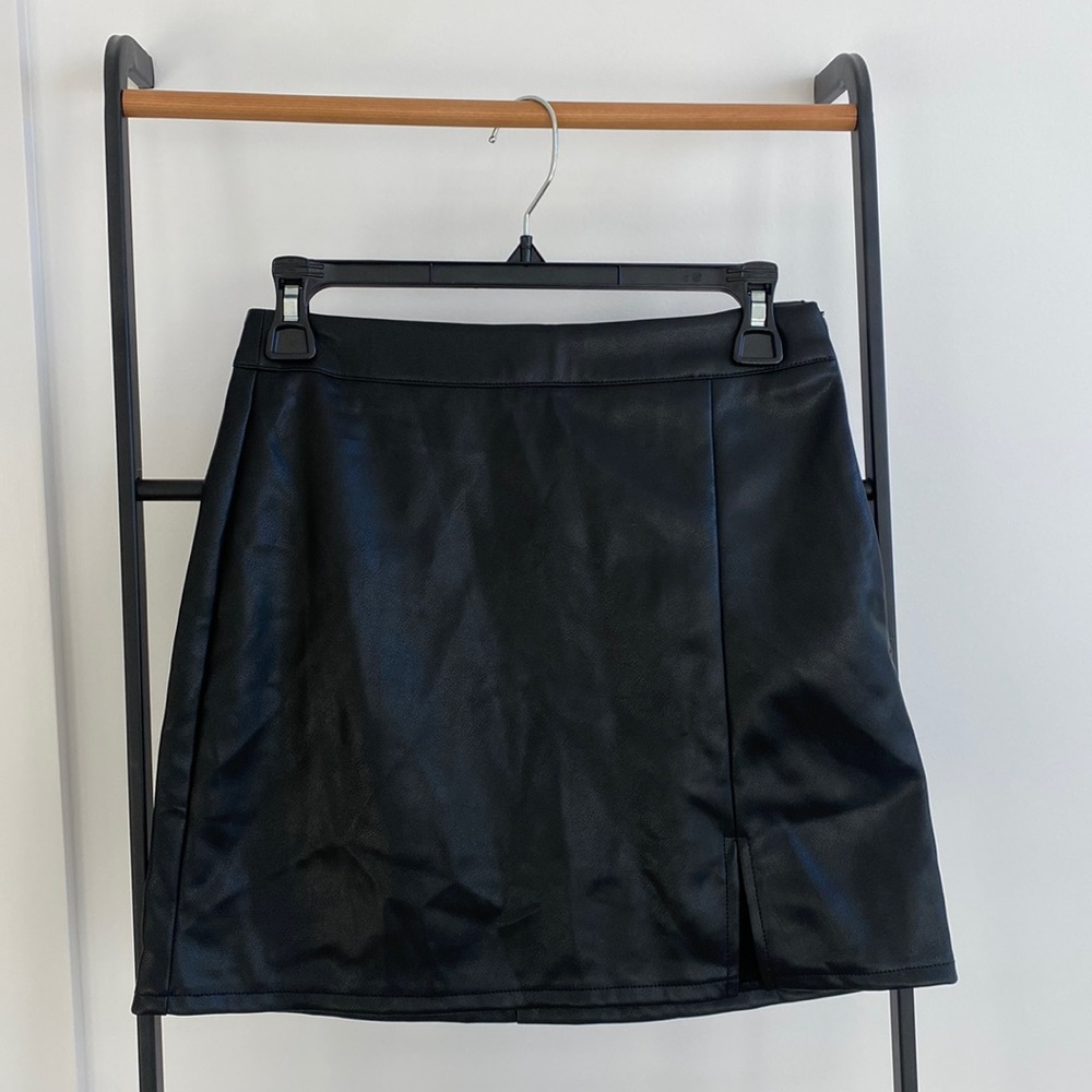4th and Reckless Black Leather Mini Skirt With Slit